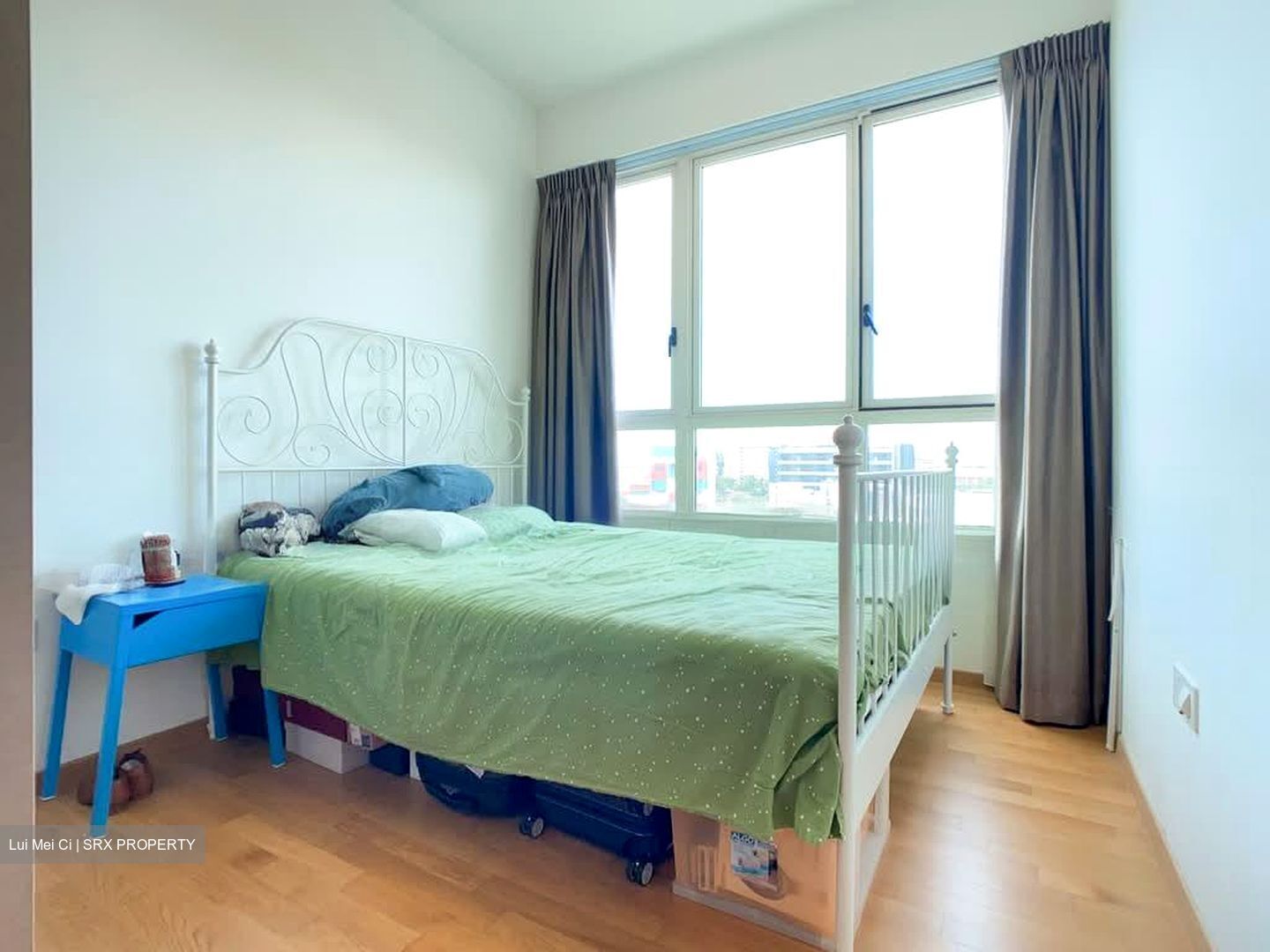 Vacanza @ East (D14), Condominium #584886681